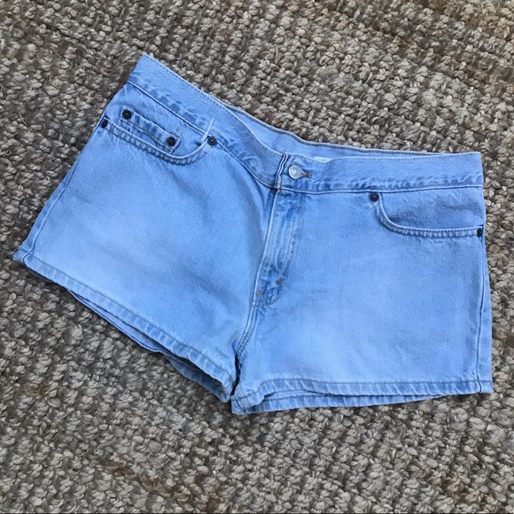 Vintage Levi’s Shorts juniors 13 - Picture 2 of 3